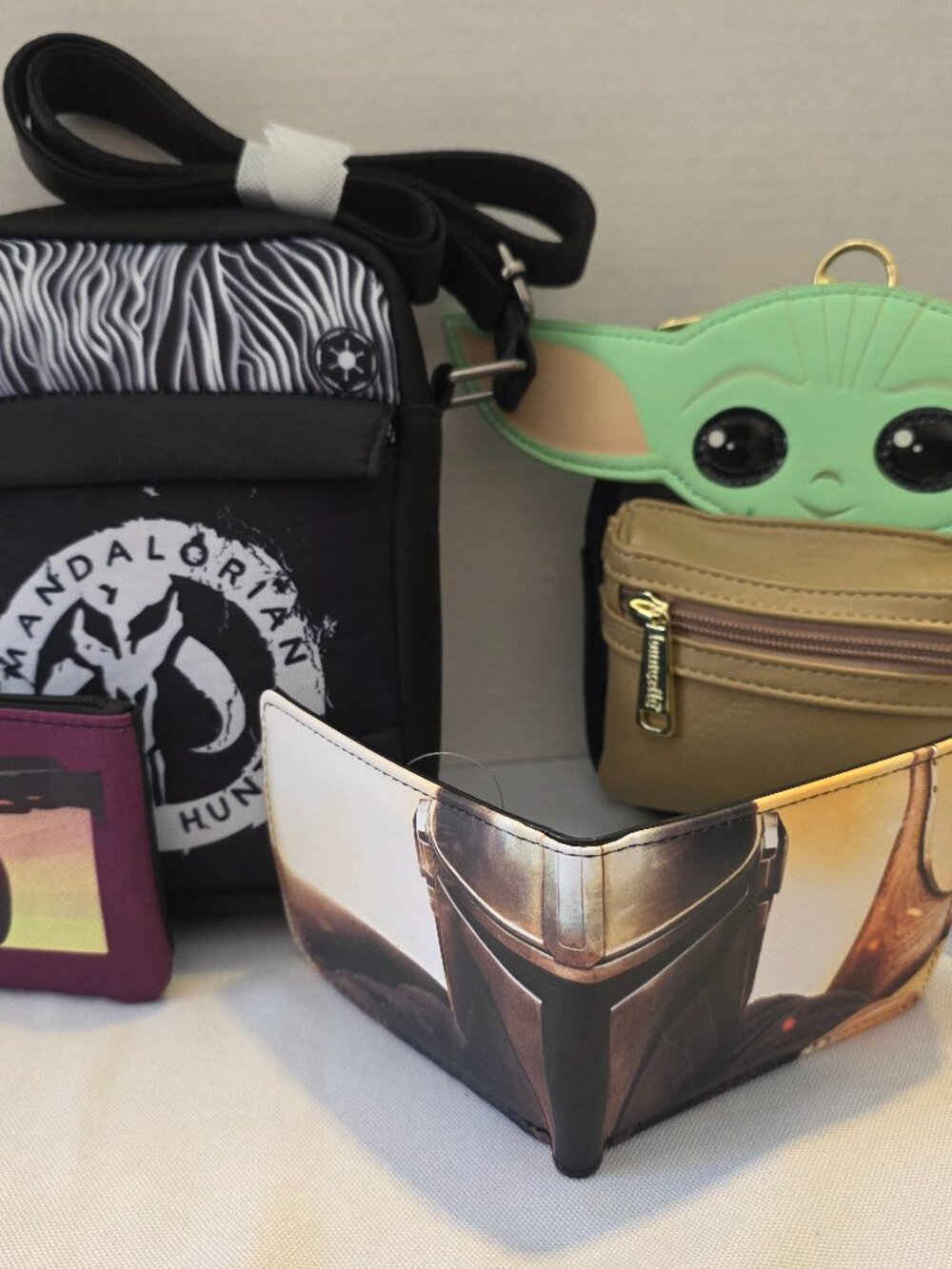 Star Wars Mandalorian Bundle with Cross Body Bag, Coin Purse & More